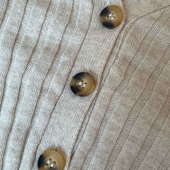 Cute beige sweater - Picture 4 of 5